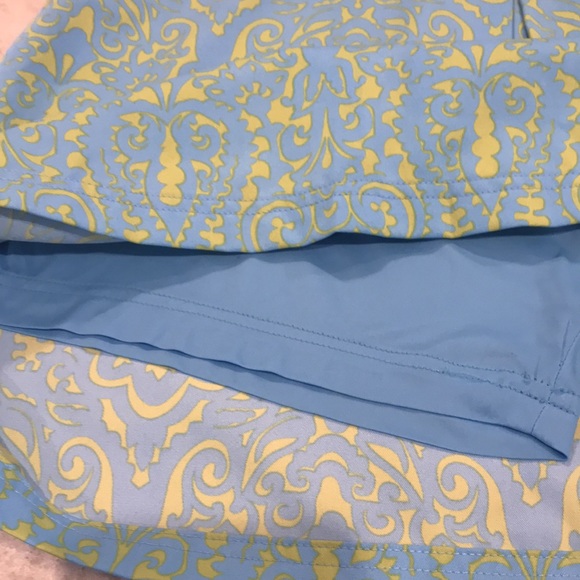 Greg Norman women’s golf skort. Size 6 - Picture 5 of 7